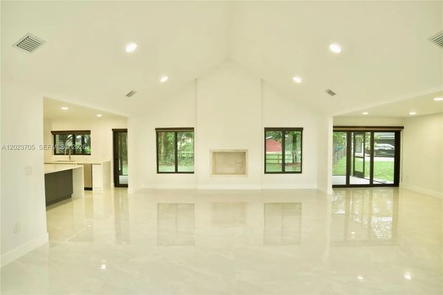4 of 23 - 20500 Sw 50th Place, Southwest Ranches, FL