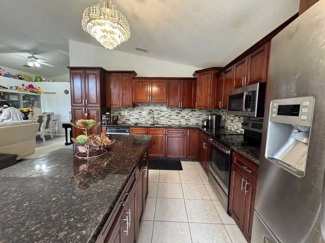 4 of 27 - 5076 Nautica Lake Circle, Greenacres, FL