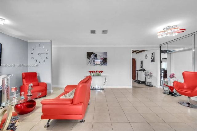 5 of 43 - 4820 W 2nd Lane, Hialeah, FL