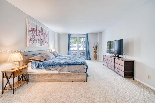 4 of 41 - 1160 N Federal Highway #213, Fort Lauderdale, FL