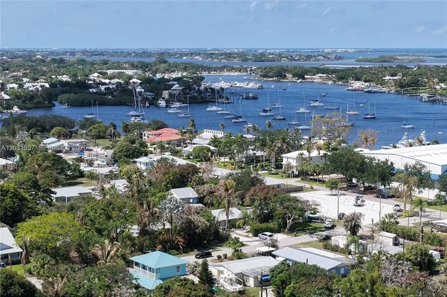 4225 Se Westfield Street, Stuart