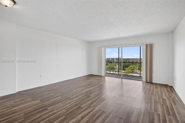 4174 Inverrary Drive #805, Lauderhill