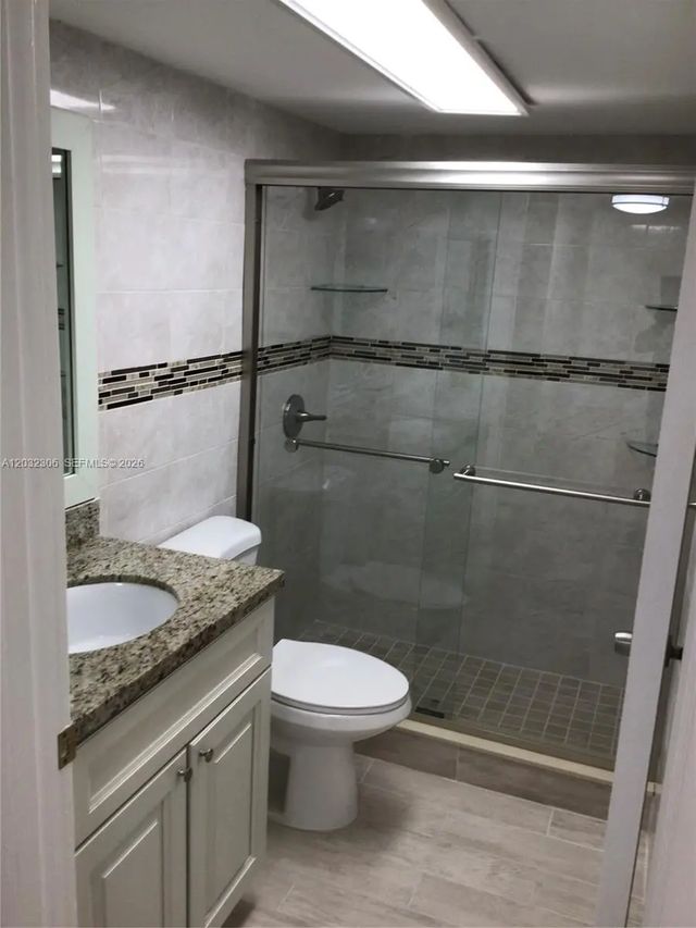 5 of 16 - 10975 Sw 107th Street #302, Miami, FL