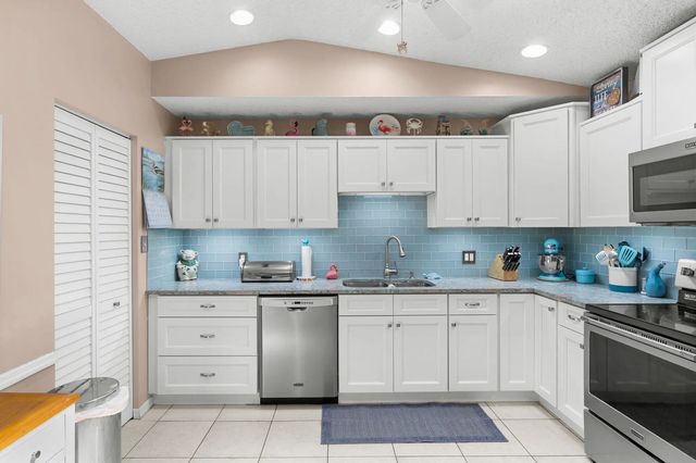 3 of 27 - 1531 Pheasant Walk #c, Fort Pierce, FL