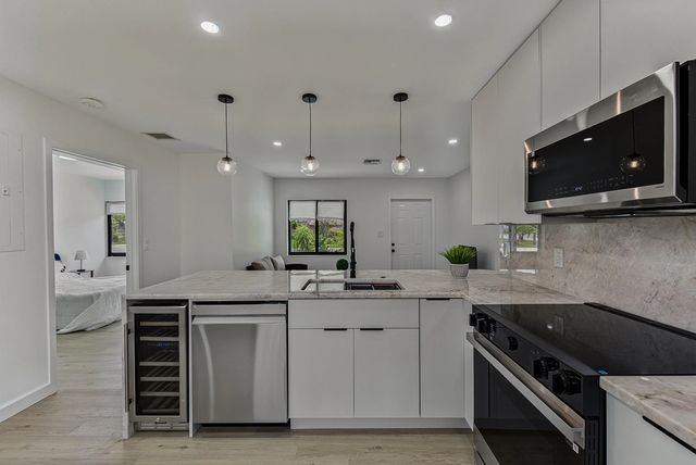 4 of 45 - 1101 Sw 19th Avenue, Fort Lauderdale, FL