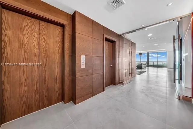4 of 53 - 900 Biscayne Boulevard #ph6205, Miami, FL