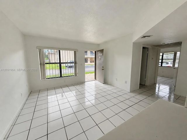 3 of 10 - 15316 Sw 72nd Street #19-14, Miami, FL