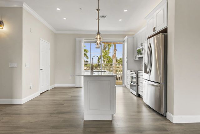 5 of 48 - 643 Casa Loma Boulevard, Boynton Beach, FL