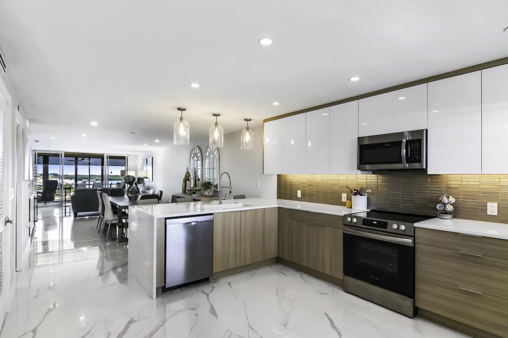 44 Yacht Club Drive #611, North Palm Beach