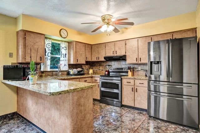 5 of 20 - 1020 Nw 25th Avenue, Fort Lauderdale, FL