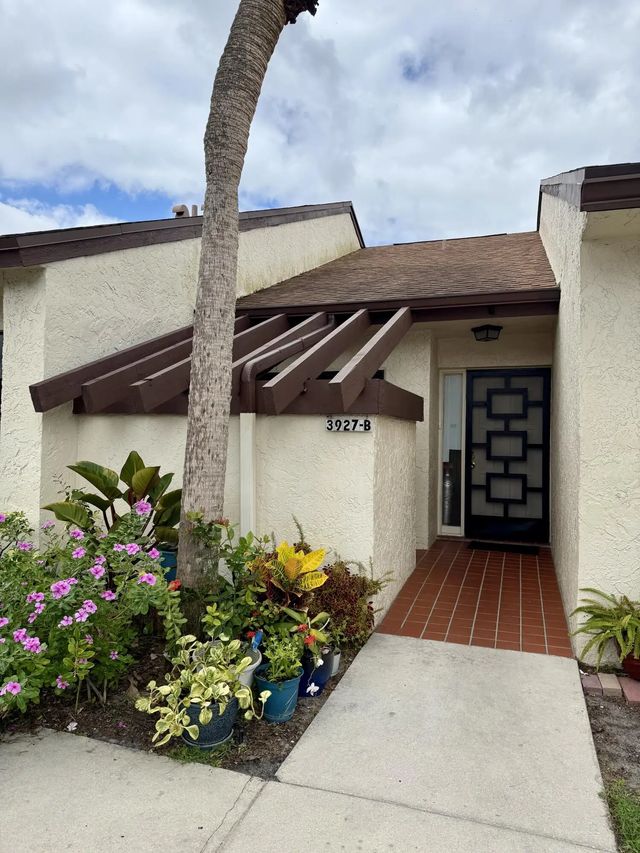 2 of 14 - 3927 Vine Tree Trail #b, Lake Worth, FL