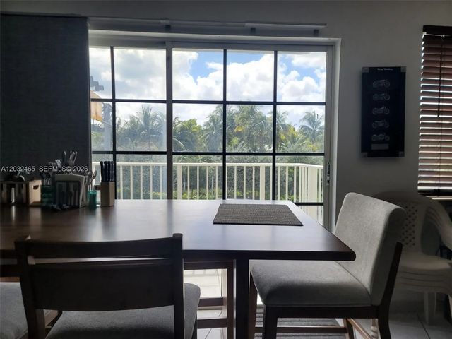 2600 Collins Avenue #201, Miami Beach