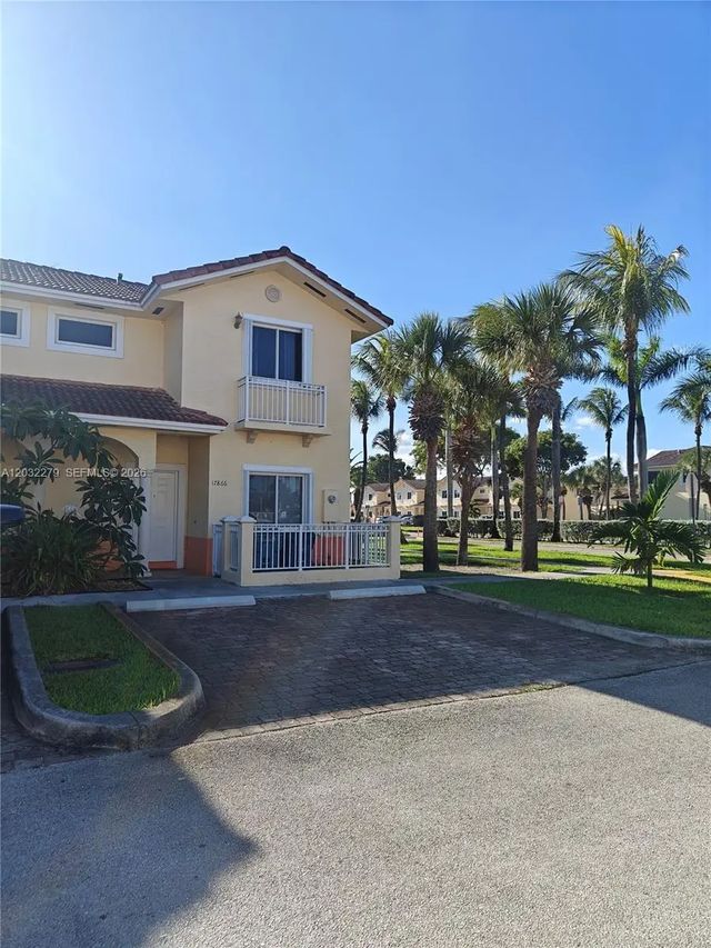 17866 Nw 74th Court, Hialeah