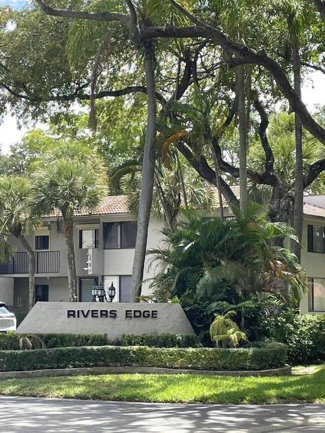9537 Sw 1st Court, Coral Springs
