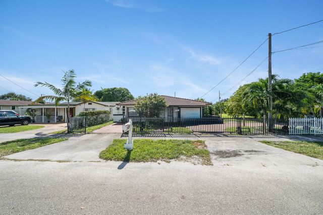 5720 Flagler Street, Hollywood