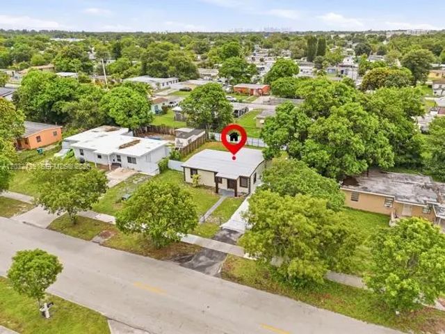 2 of 21 - 2520 Nw 160th Street, Miami Gardens, FL