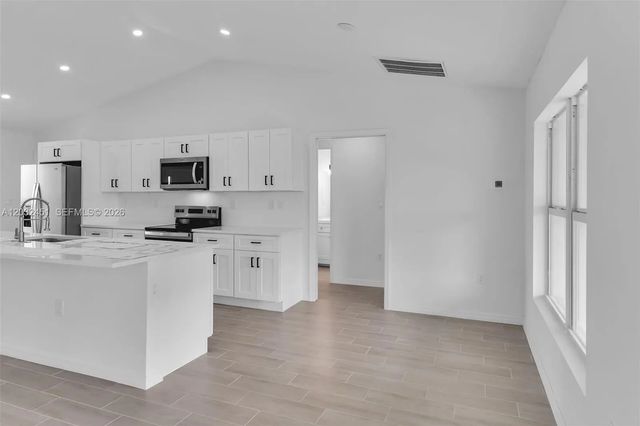 5 of 38 - 2221 Nw 43rd, Cape Coral, FL