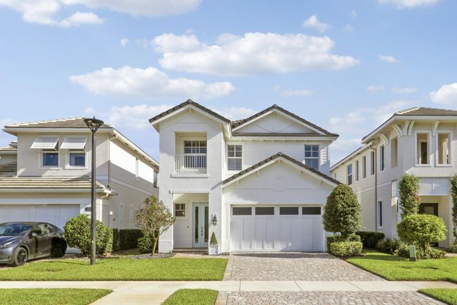 125 Bonnette Hunt Club Lane, Palm Beach Gardens
