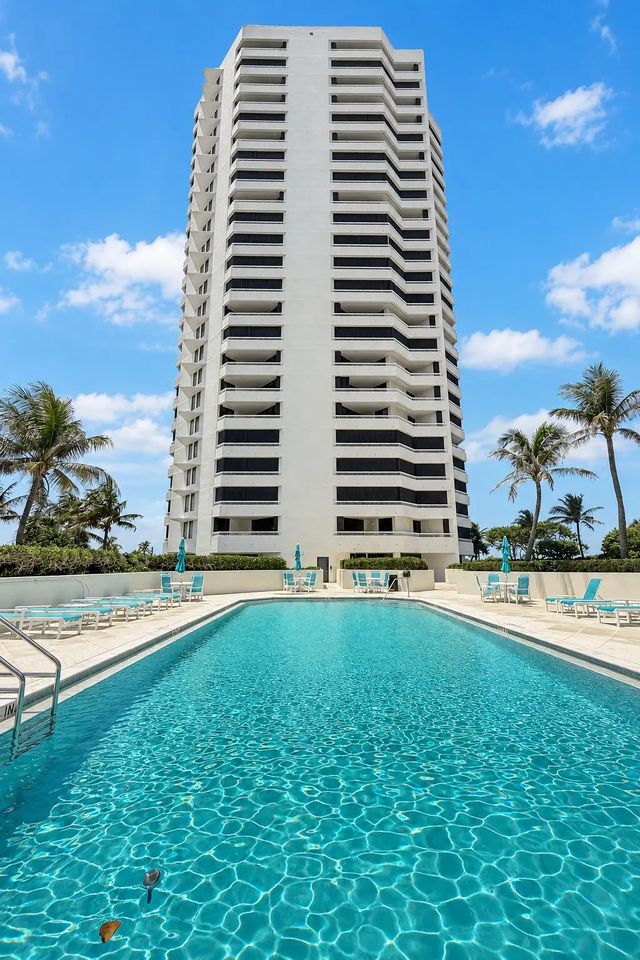 5080 N Ocean Drive #20c, Singer Island