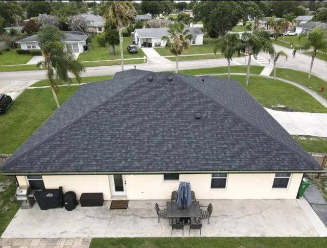 3 of 37 - 201 Ne Faring Avenue, Port St. Lucie, FL