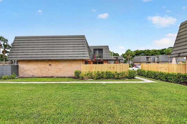 3 of 90 - 315 3rd Way, West Palm Beach, FL