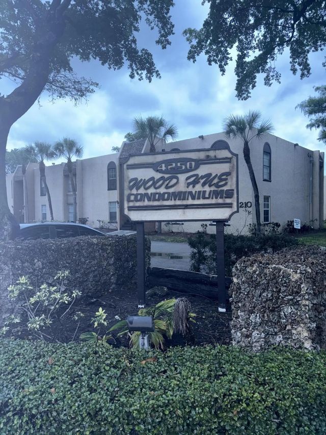 4210 Nw 21st Street #117, Lauderhill