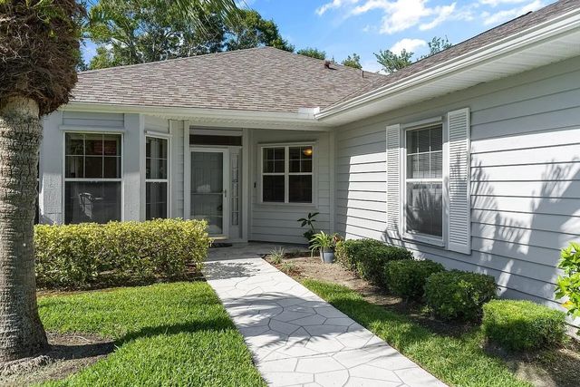 2 of 50 - 431 Tamarind Place, Vero Beach, FL