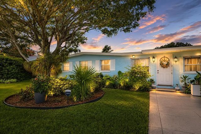 3740 Dunes Road, Cabana Colony