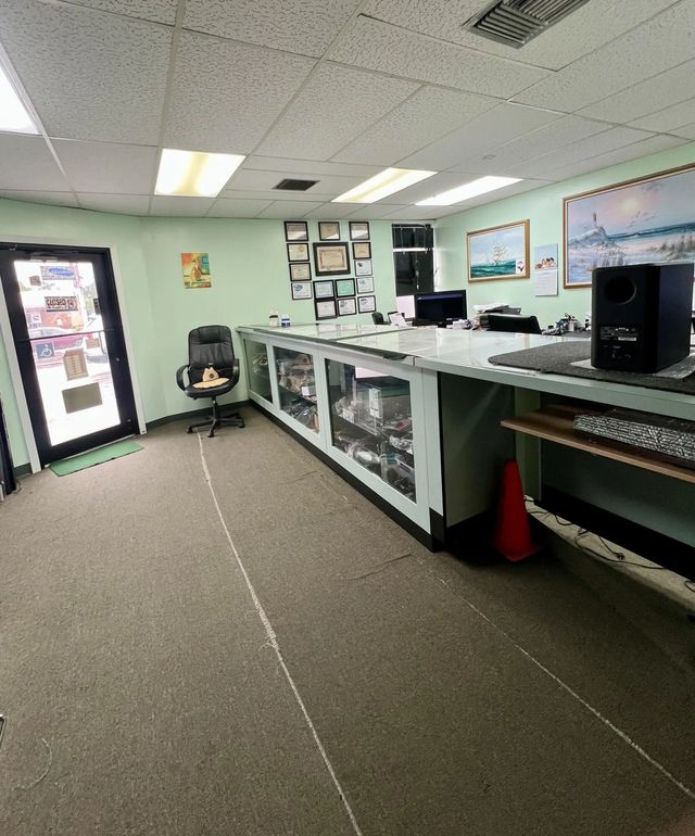 2 of 9 - 287 E Oakland Park Boulevard, Fort Lauderdale, FL