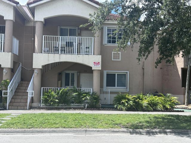 300 E 4th Street #103, Hialeah