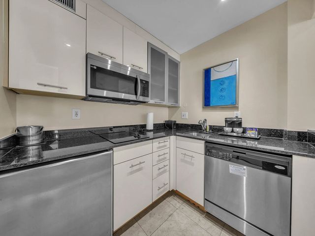 3 of 27 - 2670 E Sunrise Boulevard #319, Fort Lauderdale, FL