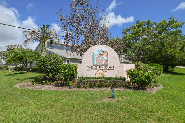 5 of 42 - 2640 Se Tropical East Circle, Port St. Lucie, FL