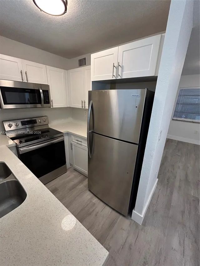 5 of 20 - 5960 W 25th Court #102, Hialeah, FL