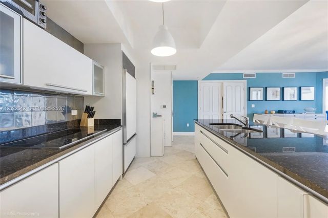 5 of 43 - 17201 Collins Avenue #1203, Sunny Isles Beach, FL
