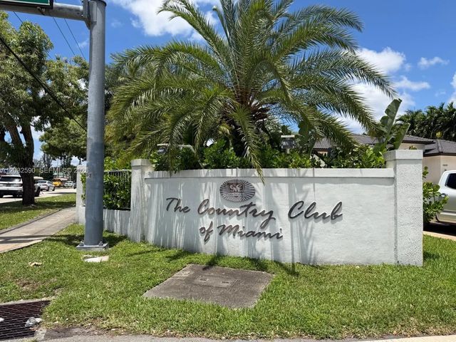 2 of 24 - 18801 Oakland Hills Drive, Hialeah, FL