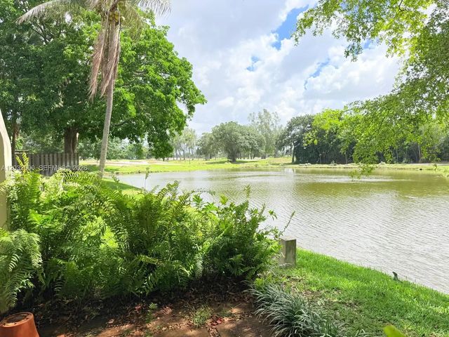 4 of 24 - 18801 Oakland Hills Drive, Hialeah, FL