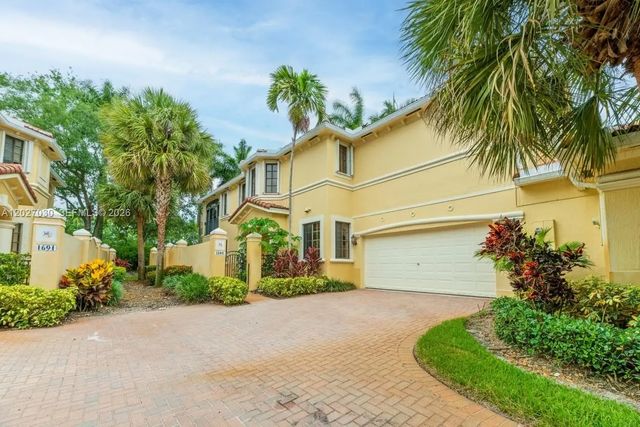 5 of 35 - 1695 Passion Vine Circle #22-1, Weston, FL