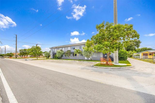 4 of 33 - 2201 Greene Street #1-9, Hollywood, FL