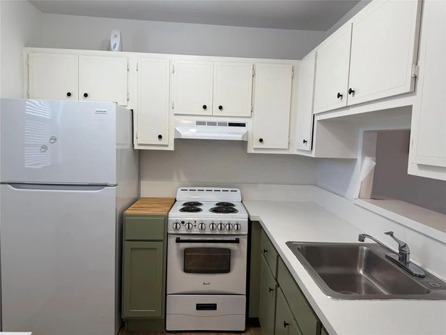 5 of 30 - 4411 Nw 16th Street #f204, Lauderhill, FL