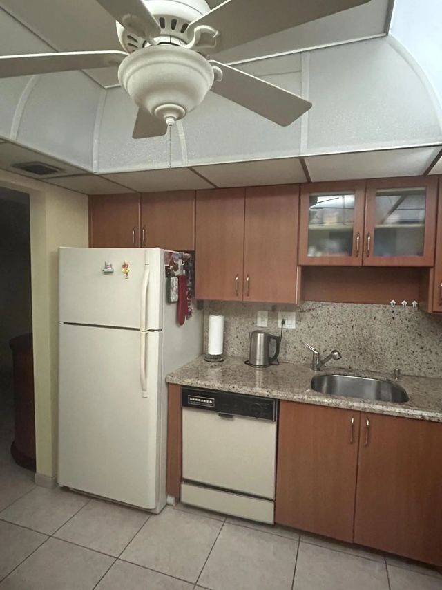 3 of 17 - 1833 S Ocean Drive #205, Hallandale Beach, FL