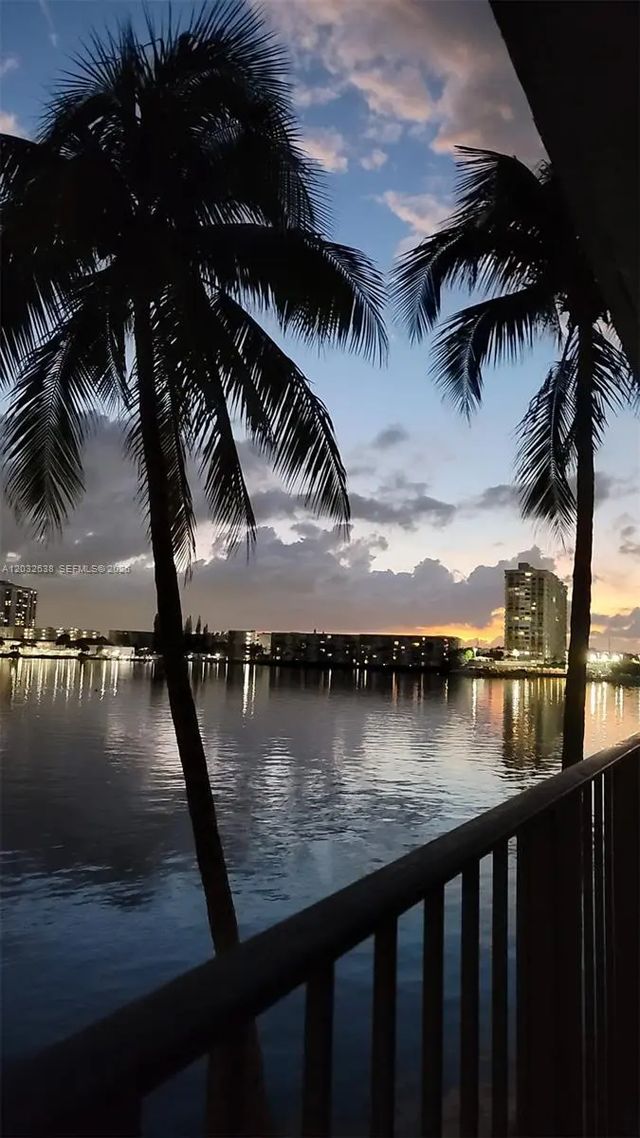 4 of 22 - 18151 Ne 31st Court #217, Aventura, FL