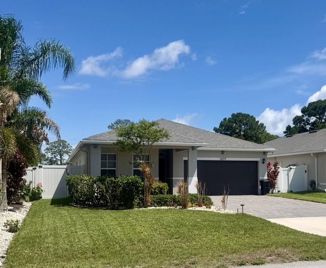 2 of 48 - 3899 Se Lee Street, Stuart, FL