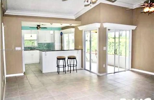 2 of 11 - 600 Se 19th Drive, Homestead, FL
