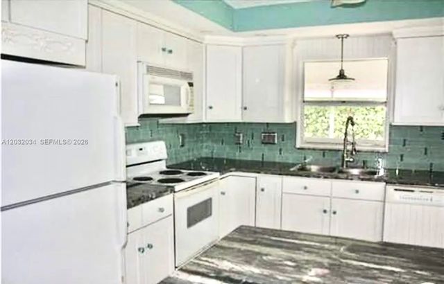 4 of 11 - 600 Se 19th Drive, Homestead, FL