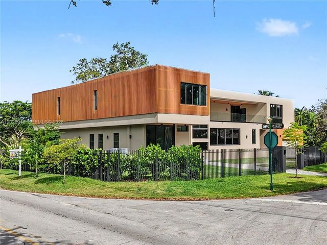 11920 Sw 69th Court, Pinecrest