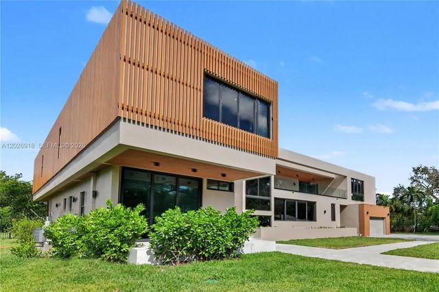 2 of 47 - 11920 Sw 69th Court, Pinecrest, FL