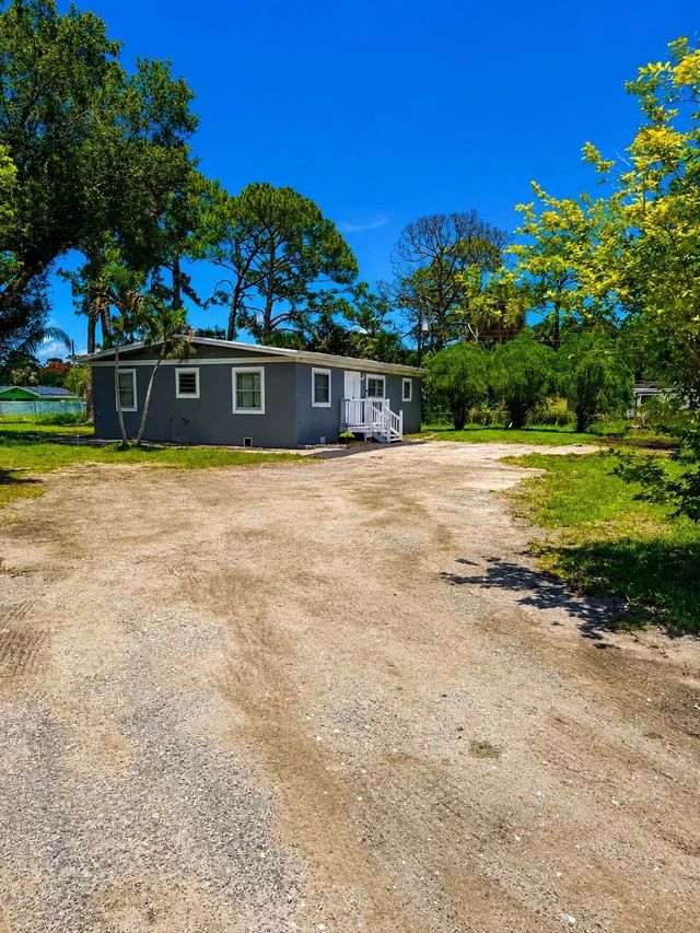 2 of 38 - 468 N 53rd Dr Drive N, Royal Palm Estates, FL