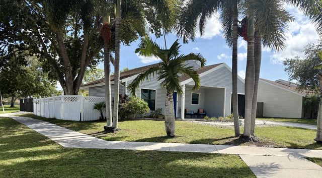 3 of 23 - 7856 Blackwood Lane, Lake Worth, FL