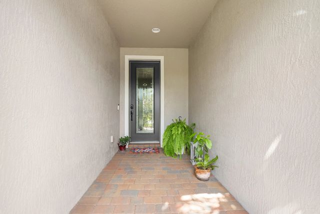 4 of 51 - 560 Se Monet Drive, Port St. Lucie, FL