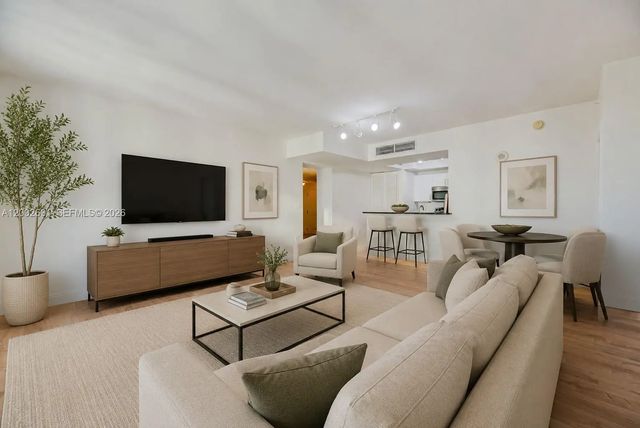 7350 Sw 89th Street #2110s, Miami